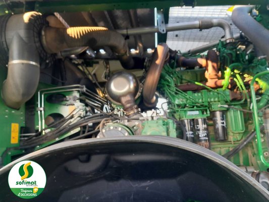 Ensileuse automotrice John Deere 8300