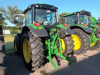 Tracteur agricole John Deere 6100M - 1