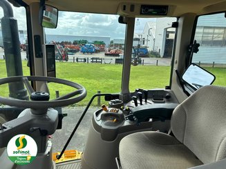 Tracteur agricole John Deere 6130M - 11