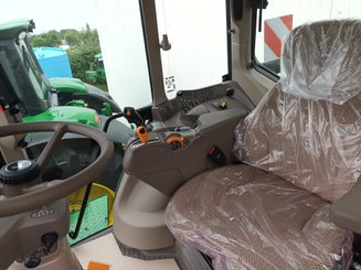 Tracteur agricole John Deere 6M250 - 1