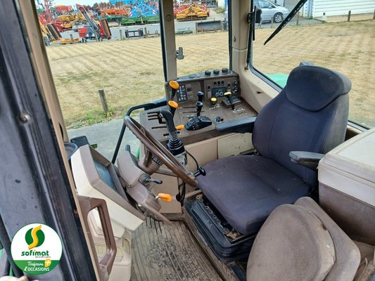 Tracteur agricole John Deere 6110CTC4RM