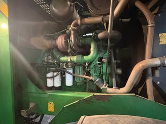 Ensileuse automotrice John Deere 7580 - 9