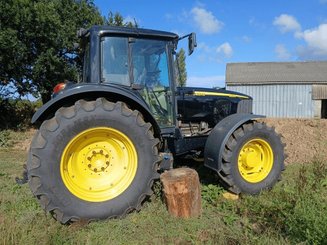 Tracteur agricole John Deere 6620 - 1