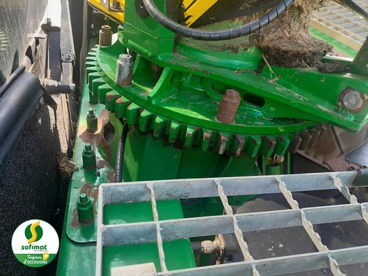 Ensileuse automotrice John Deere 9700