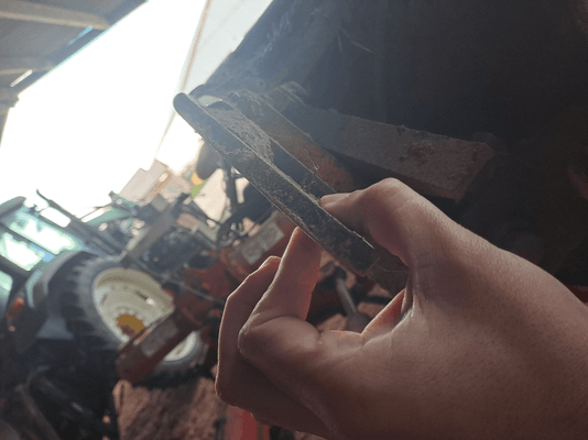 Charrue Grégoire-Besson SPERY8