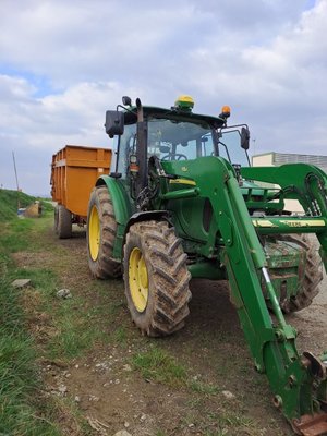 Tracteur agricole John Deere 5090R