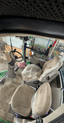 Ensileuse automotrice John Deere 9900