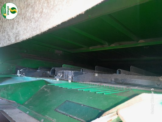 Moissonneuse batteuse John Deere T660HM