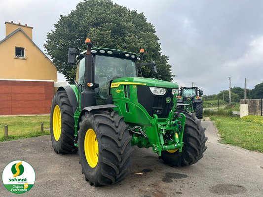 Tracteur agricole - 6R215