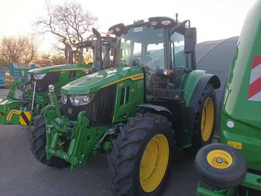 Tracteur agricole - 6M125