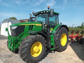 Tracteur agricole John Deere 6R195 - 1