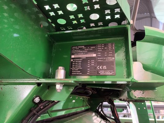 Moissonneuse batteuse John Deere T660HM