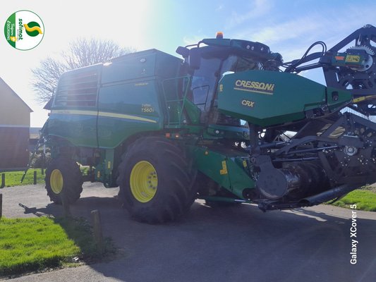 Moissonneuse batteuse John Deere T560HM
