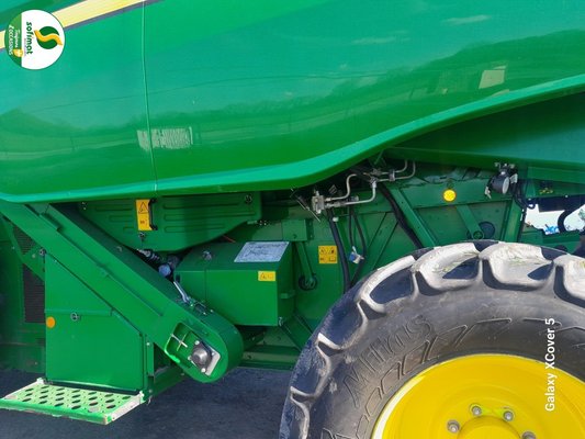 Moissonneuse batteuse John Deere T660HM