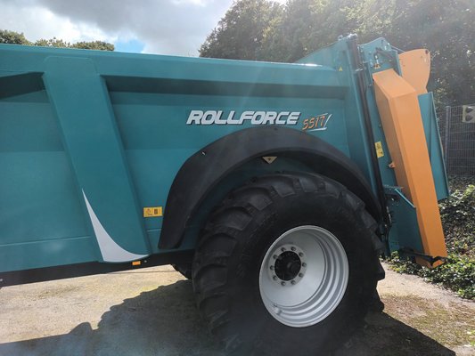 Épandeur à fumier Rolland RF5517