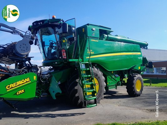 Moissonneuse batteuse John Deere T560HM