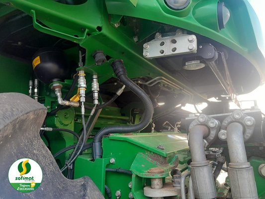 Ensileuse automotrice John Deere 9700