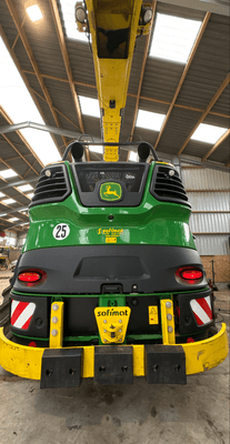 Ensileuse automotrice John Deere 9900