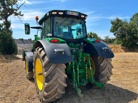 Tracteur agricole John Deere 6155R