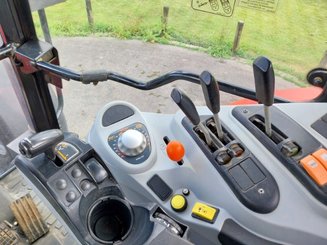 Tracteur agricole Massey Ferguson 6465DYNA6 - 9
