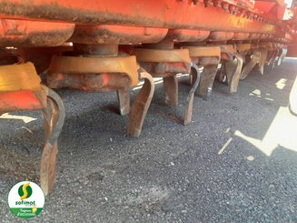 Herse rotative Kuhn HR4504DR - 5