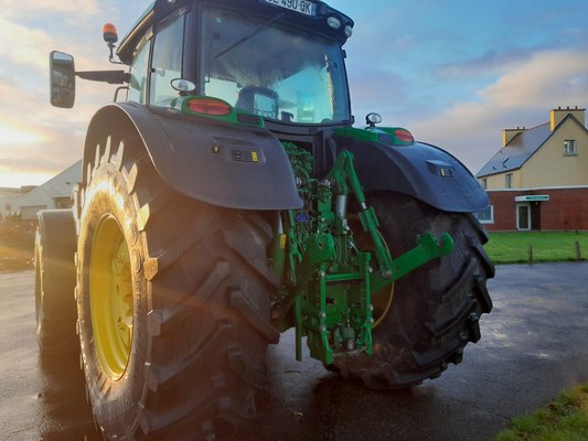Tracteur agricole John Deere 6R175
