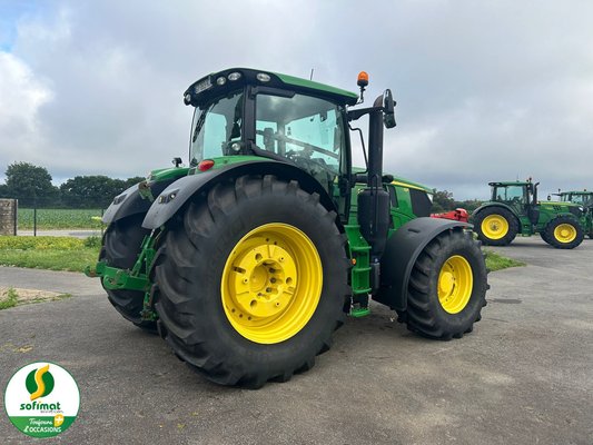 Tracteur agricole John Deere 6R215