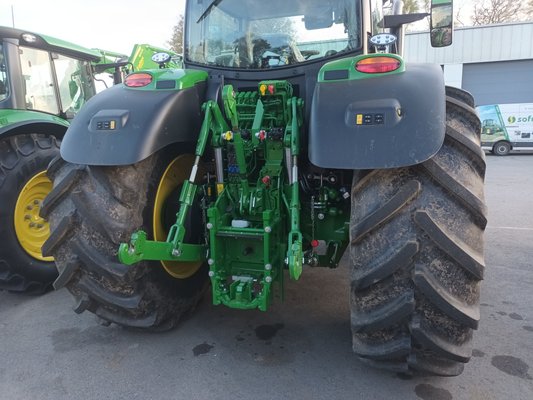Tracteur agricole John Deere 6R195
