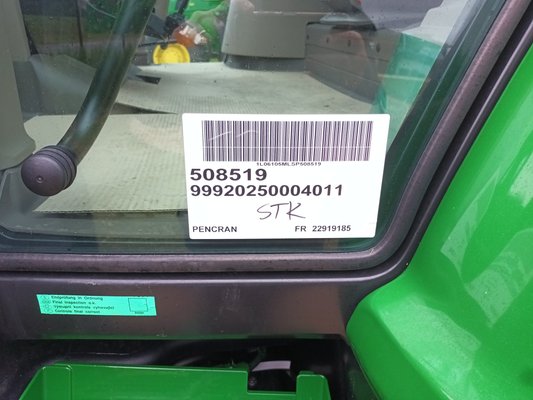 Tracteur agricole John Deere 6M105