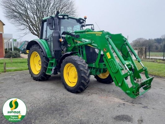Tracteur agricole John Deere 6100M