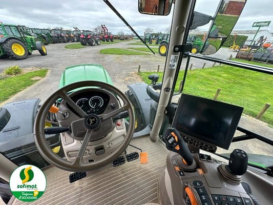 Tracteur agricole John Deere 6155R