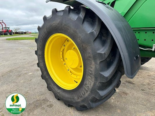 Tracteur agricole John Deere 6155R