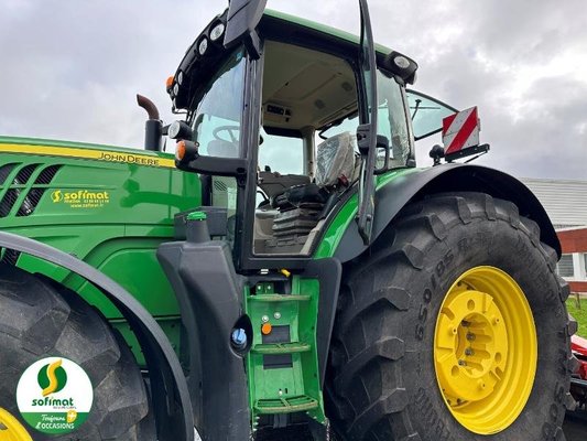Tracteur agricole John Deere 6215R