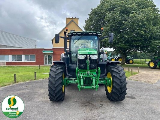 Tracteur agricole John Deere 6155R