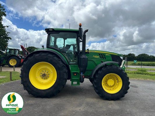Tracteur agricole John Deere 6155R