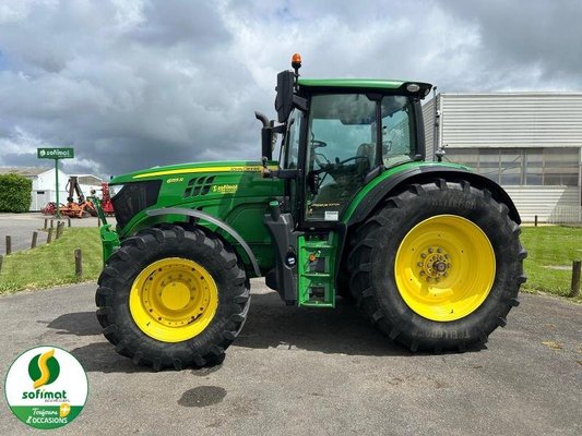 Tracteur agricole John Deere 6155R