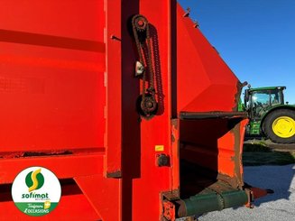 Remorque distributrice Brochard B60 - 9
