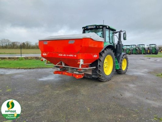 Distributeur d'engrais Kuhn AXIS401