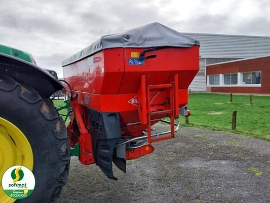 Distributeur d'engrais Kuhn AXIS401