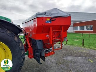 Distributeur d'engrais Kuhn AXIS401 - 3