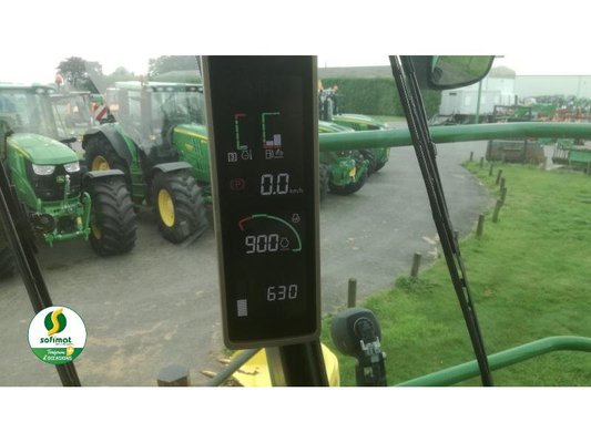 Ensileuse automotrice John Deere 8500