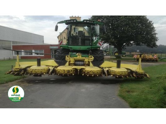 Ensileuse automotrice John Deere 8500