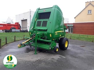 Presse à balles rondes John Deere 864 PACK - 1