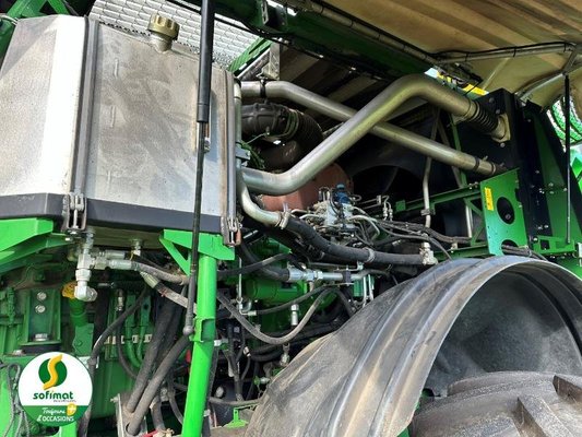 Ensileuse automotrice John Deere 8400