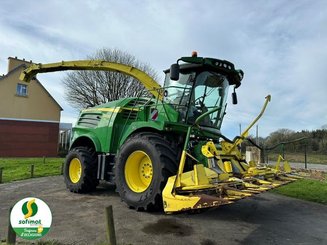Ensileuse automotrice John Deere 8400 - 1