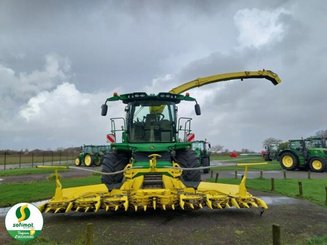 Ensileuse automotrice John Deere 8400 - 8