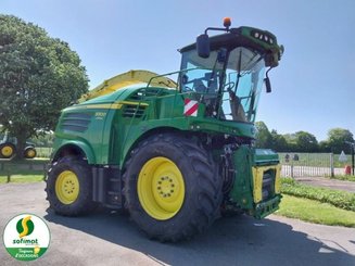 Ensileuse automotrice John Deere 8300 - 2