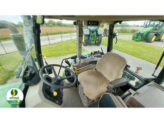 Tracteur agricole John Deere 5100M - 5