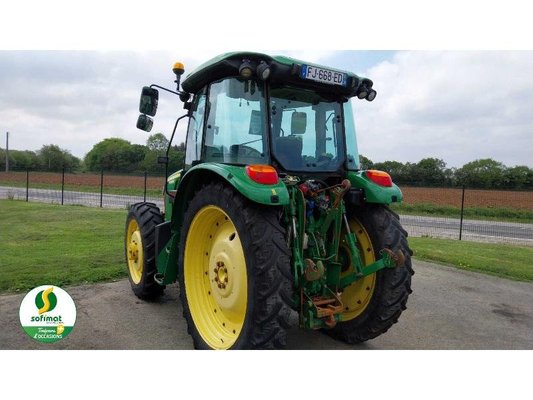 Tracteur agricole John Deere 5100M