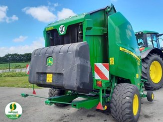 Presse à balles rondes John Deere V461M - 3